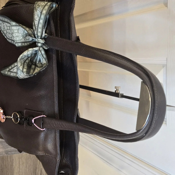 Maxima Milano Leather Purse - Picture 3 of 15